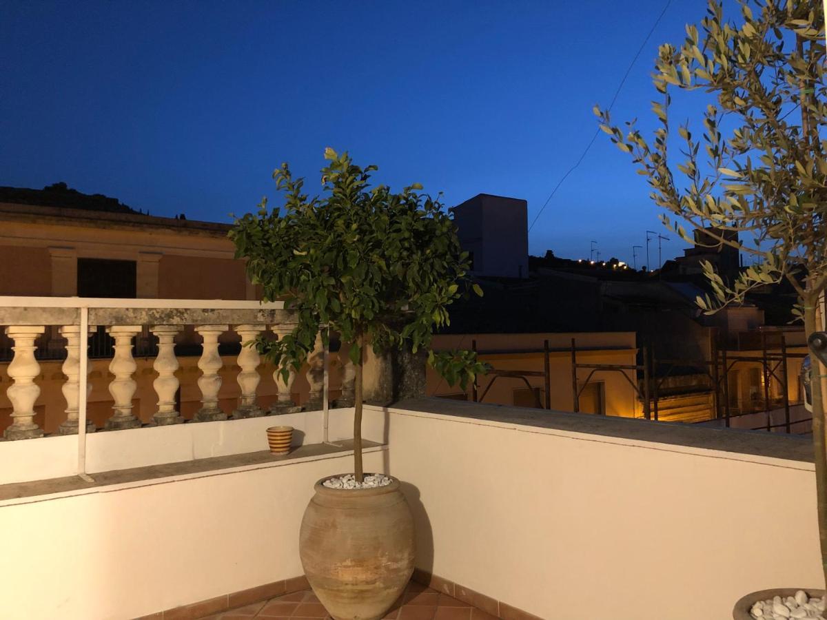 Casa Negli Iblei Apartment Canicattini Bagni Bagian luar foto